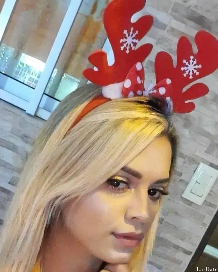 Maria Fernanda Profile image 4
