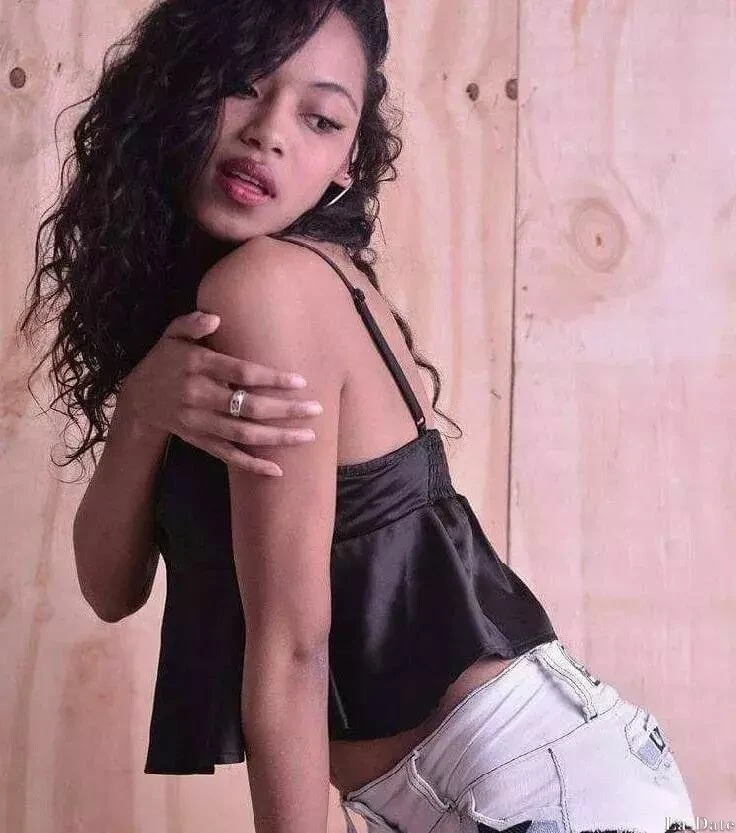 Vanesa Profile image 4